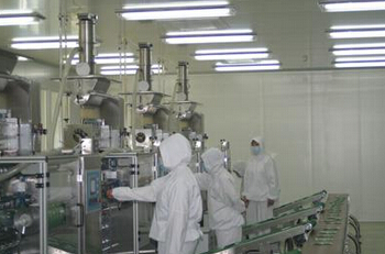 風淋通道在電子生產車間的應用